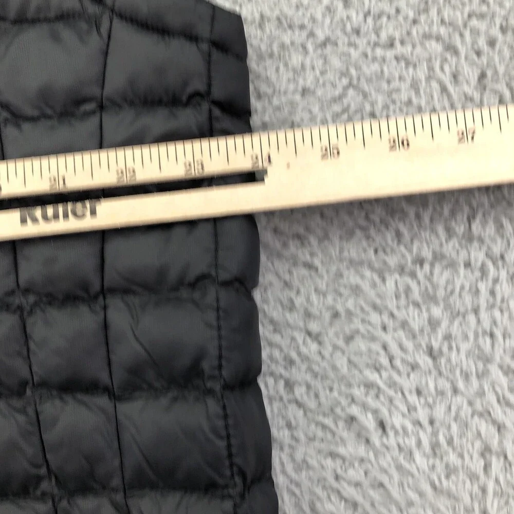 The North Face Vest Mens XL Black Quilted Puffer Zip Outdoor Hiking Thermoball